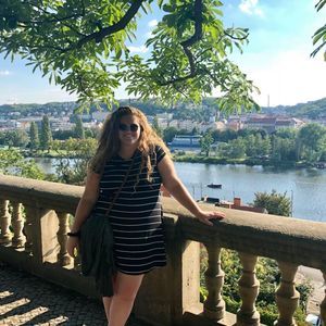 Meet your Posher, Kara